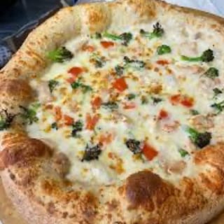 Chicken Alfredo Pizza