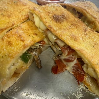 Spinners Top (Supreme) Calzone